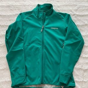 Patagonia ‘Adze’ hybrid softshell